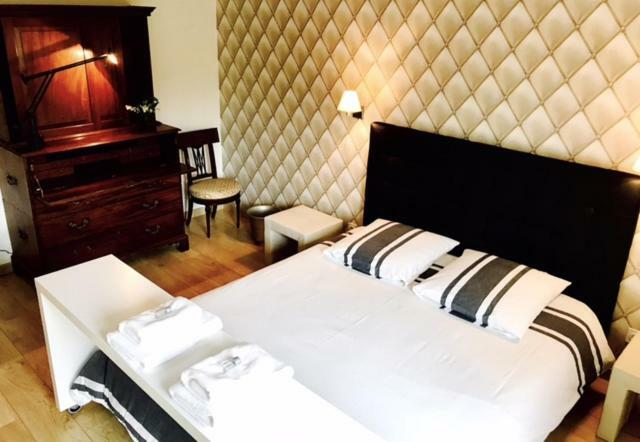 Bed and Breakfast Domaine Le Hetrey Toutainville Экстерьер фото